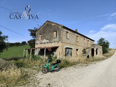 Foto Rustico in contrada forola, Acquaviva Picena di 300 m² con 3 locali