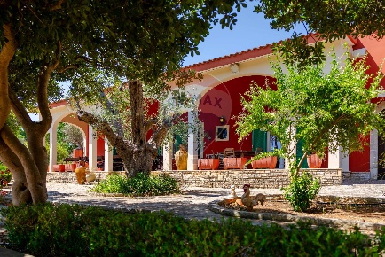 Foto Rustico in Villa Gaia Via Guidano, Galatina di 450 m² con 10 locali