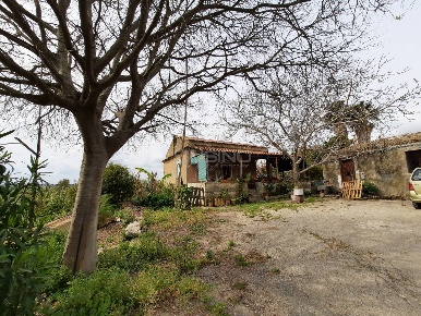 Foto Rustico in COZZO PANTANO, Siracusa Tivoli di 500 m² con 6 locali