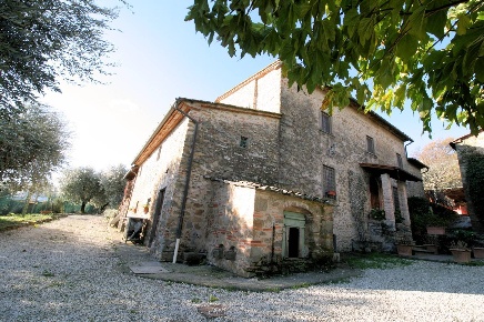 Foto Rustico a Serravalle Pistoiese Stazione Masotti di 440 m² in vendita