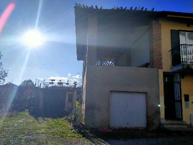 Foto Rustico in morselli, Biandronno Centro di 80 m² con 3 locali