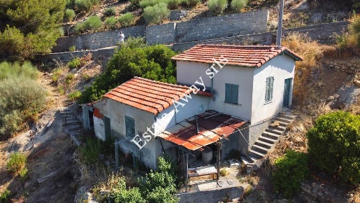 Foto Rustico in Via Cornice Dei Due Golfi, Bordighera di 120 m² in vendita