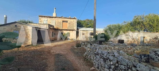 Foto Rustico in C.da Crocevie Catanese, Modica Musebbi I di 240 m²