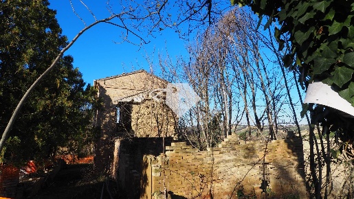 Foto Rustico in c.da censuato, Mogliano La Macina di 120 m² con 1 locali