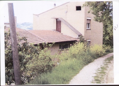Foto Rustico in Via Indipendenza, Carassai di 290 m² con 10 locali
