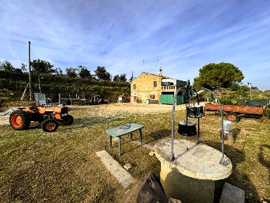 Foto Rustico a Lapedona di 270 m² con 5 locali in vendita