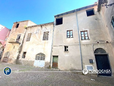 Foto Rustico in Piazza Roma, Cisano sul Neva Cisano di 98 m² con 5 locali