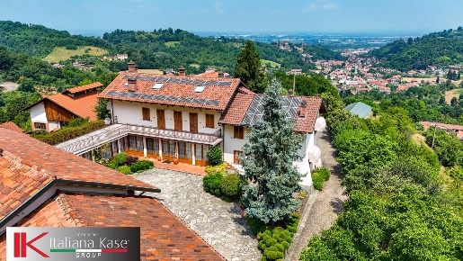 Foto Rustico in Str. della madonnina, Castiglione Torinese di 1000 m²