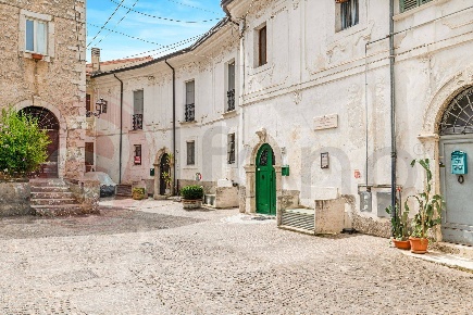 Foto Rustico in Via Corte Vecchia, Arce Centro di 153 m² con 6 locali
