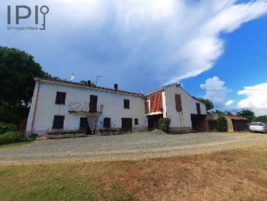 Foto Rustico in regione garofina, Quaranti di 500 m² con 6 locali