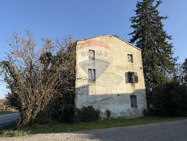 Foto Rustico in Via redipuglia, Cordignano Centro di 200 m² con 10 locali