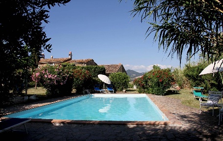 Foto Rustico a Manciano di 355 m² con 11 locali in vendita