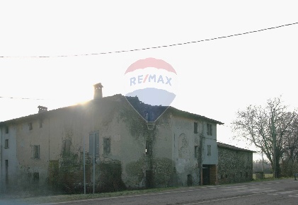 Foto Rustico in Monte grappa, Boltiere di 1580 m² con 10 locali in vendita