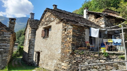 Foto Rustico in Falmenta - frazione Guglio, Valle Cannobina Falmenta