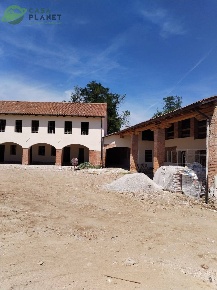 Foto Rustico in borgo padova, Castelfranco Veneto di 2200 m² con 12 locali
