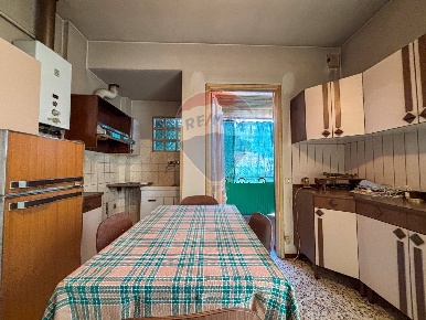 Foto Rustico in via Gastaldi, Cuasso al Monte Cuasso Al Piano di 133 m²