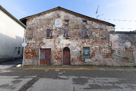 Foto Rustico in Via Matteotti, Pralboino di 277 m² con 5 locali in vendita