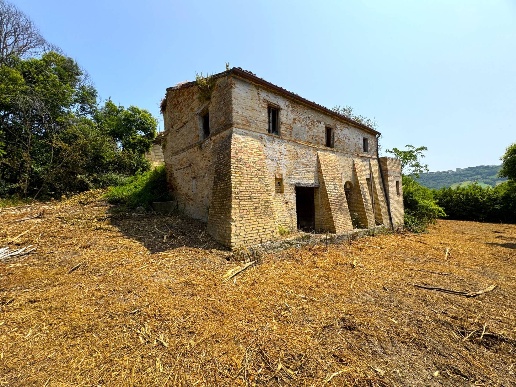 casale in vendita a Sant'Elpidio a Mare