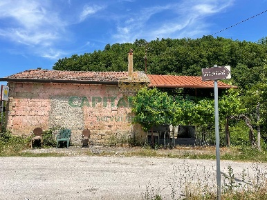 Foto Rustico a Altavilla Irpina di 90 m² con 3 locali in vendita