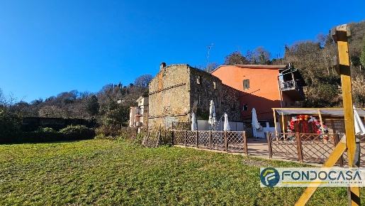 Foto Rustico a Castelli Calepio Centro di 300 m² con 9 locali in vendita