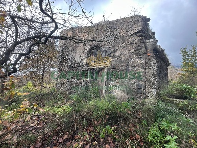 Foto Rustico a Terzigno di 80 m² con 3 locali in vendita