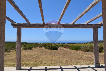 Foto Rustico a Aglientu di 434 m² con 20 locali in vendita