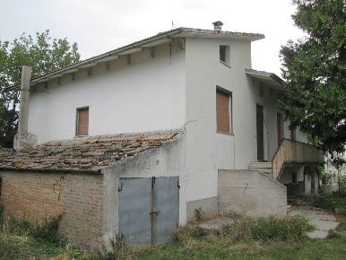 Foto Rustico in Via Castellaro, Mergo di 284 m² con 12 locali in vendita