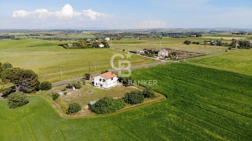 Foto Rustico in Strada Provinciale 105, Montalto di Castro di 200 m²