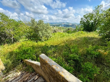 Foto Rustico a Fermo di 200 m² con 6 locali in vendita