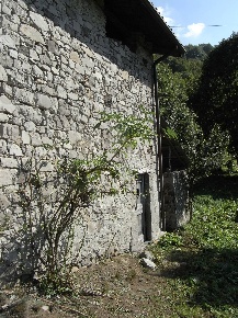 Foto Rustico in Gerosa Loc. Feniletti/Casello di Bura, Val Brembilla