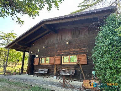 Foto Rustico in contrada pozzo fonte della costa, Cossignano di 173 m²