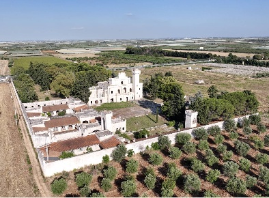Foto Rustico in Via Bari Complanare Ovest, Casamassima di 21018 m²