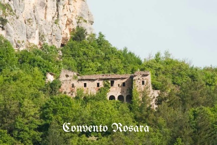 Foto Rustico in Località ROSARA, Ascoli Piceno di 1985 m² con 30 locali