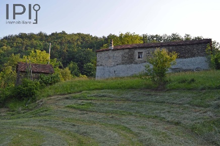 Foto Rustico in località Tavola, Dego di 160 m² con 4 locali in vendita