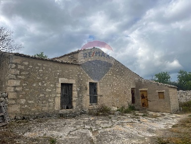 Foto Rustico in Contrada Bellocozzo, Ragusa Conservatore - San Giacomo