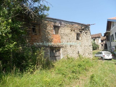 Foto Rustico in LOC TOSI, Dego di 300 m² con 7 locali in vendita
