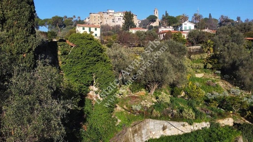 Foto Rustico in Via penne nere, Bordighera Due Strade di 160 m² in vendita