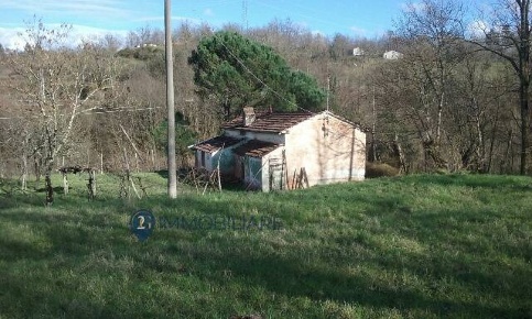Foto Rustico in Via I Maggio, Aulla Centro di 50 m² con 2 locali in vendita