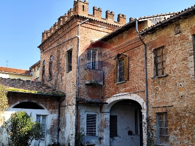 Foto Rustico in Via Matteotti, Castelnuovo Scrivia Centro di 340 m²