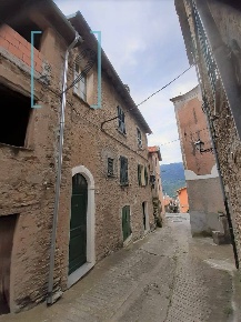 Foto Rustico in Piazza Annunziata, Pornassio di 130 m² con 4 locali