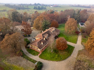 Foto Rustico in Strada Menabò, Cellarengo di 847 m² con 22 locali