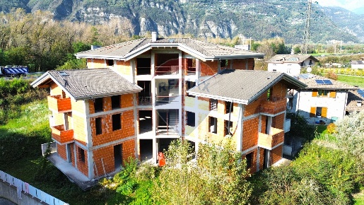 Foto Rustico a Esine Plemo di 794 m² con 10 locali in vendita