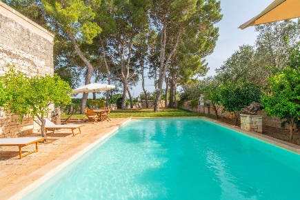Foto Rustico in Strada Comunale Santo Stefano, Conversano di 700 m²