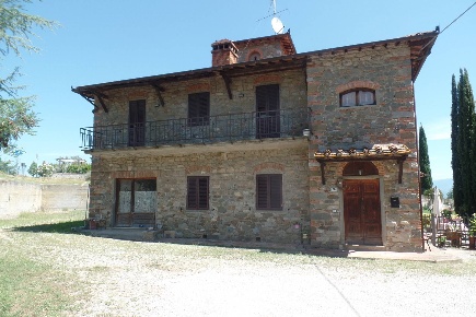 Foto Rustico a Cavriglia di 260 m² con 11 locali in vendita