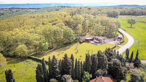 Foto Rustico a Montaione Centro di 110 m² con 5 locali in vendita
