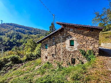 Foto Rustico in Località Cascine, Saliceto di 90 m² con 2 locali in vendita