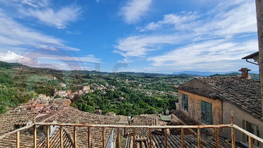 Foto Rustico in Via Greca, Arpino Centro di 110 m² con 6 locali in vendita
