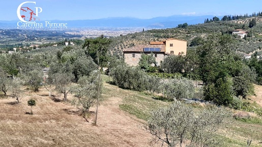 Foto Rustico in Via di Montisoni, Bagno a Ripoli Osteria Nuova di 500 m²
