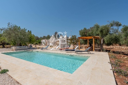 Foto Baita in Contrada Palagogna, Ceglie Messapica di 131 m² con 6 locali