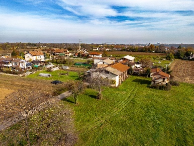 Foto Rustico in Via Giovanni Giolitti, Vignolo di 360 m² con 15 locali